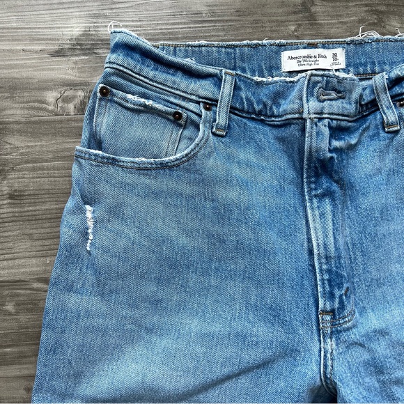 ABERCROMBIE & FITCH Curve Love Stretch Ultra High Rise 90s Straight Blue Jean - Picture 7 of 16